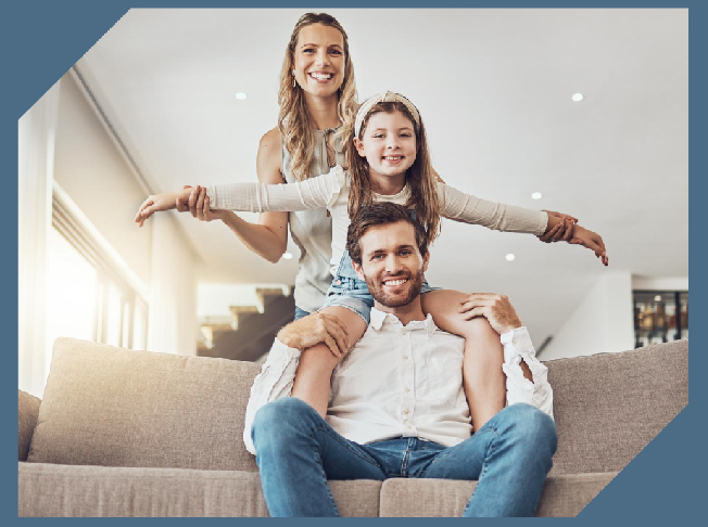 عائلة سعيدة